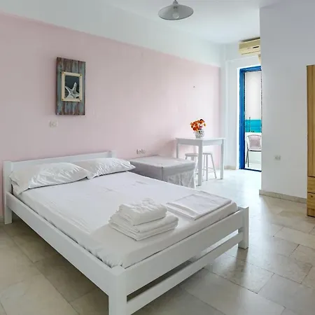 Hippocampus 2' Walk From The Sea 3* Moutsoúna